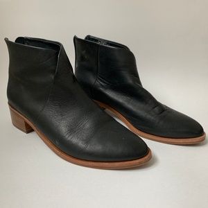 Soludos Venetian Bootie